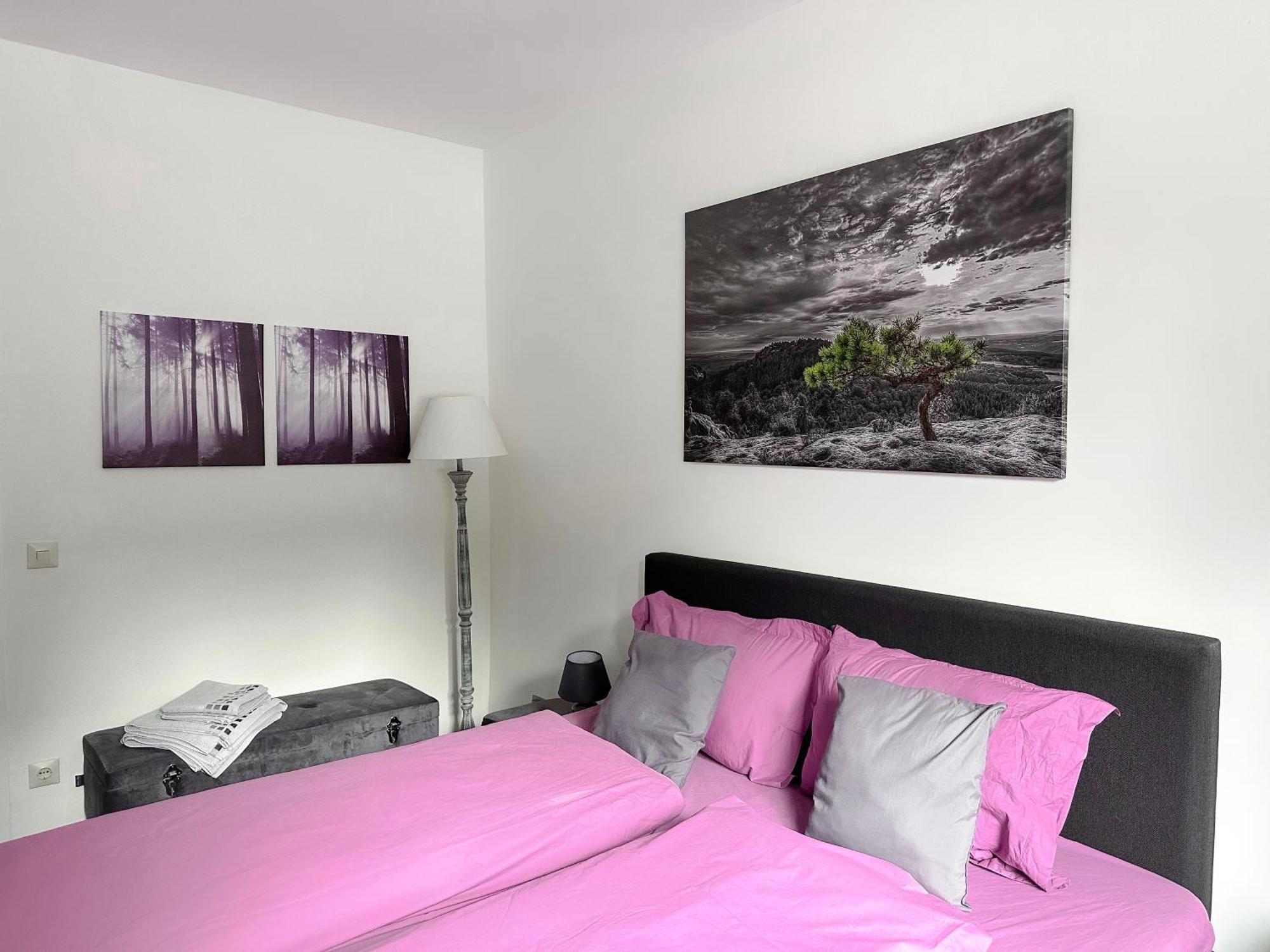 Gaestehotel Lucendi Premium Lounge Hohenleimbach Extérieur photo