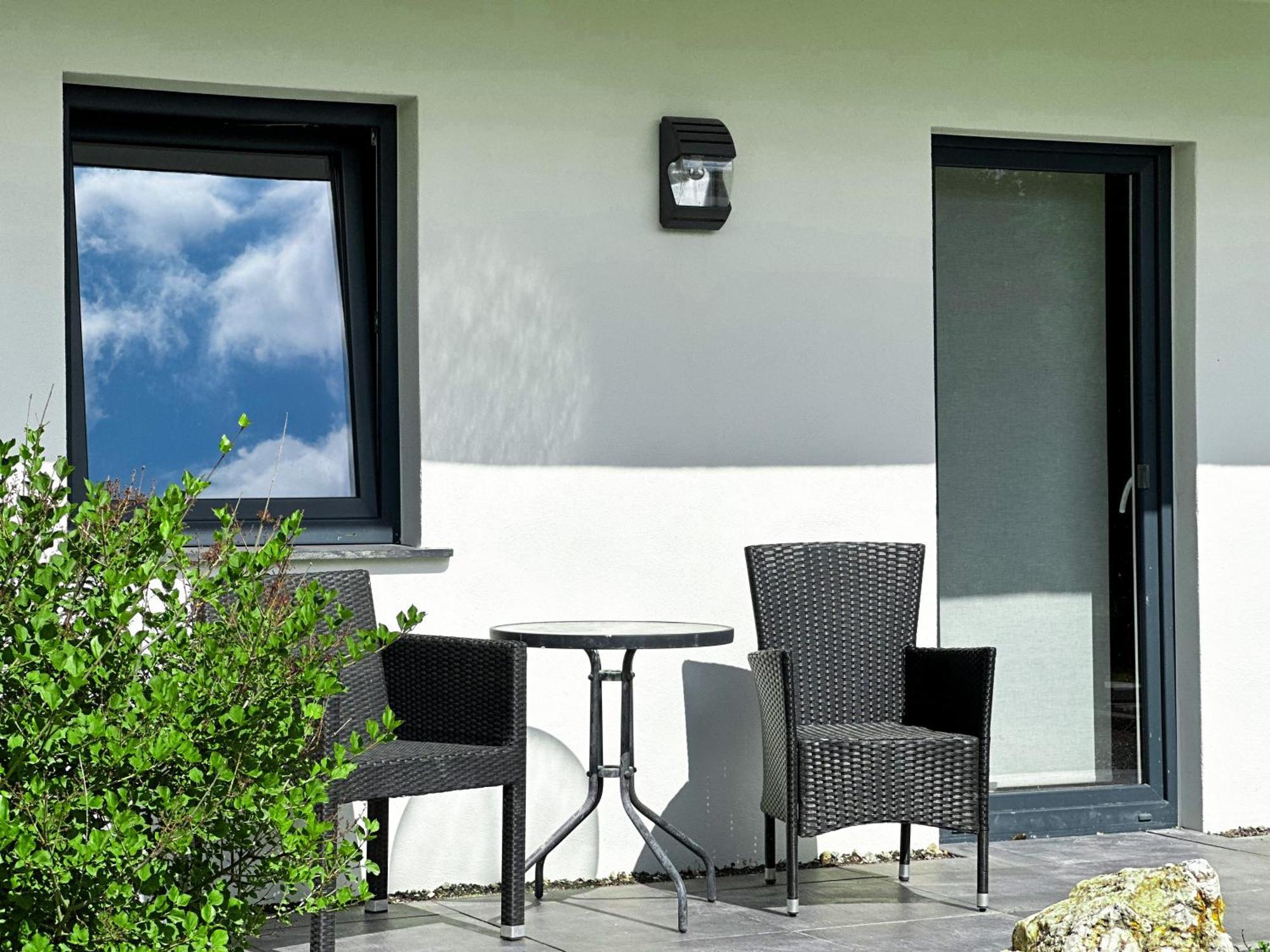 Gaestehotel Lucendi Premium Lounge Hohenleimbach Extérieur photo